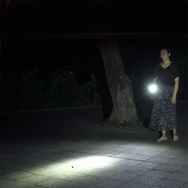 Fenix E02R USB Rechargeable Keychain Light | 200 Lumens 5 Fenix E02R USB Rechargeable Keychain Light | 200 Lumens - Image 3