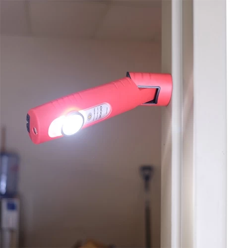 Maxxeon WorkStar 3000 USB Rechargeable Work Light | 700 Lumens 8 Maxxeon WorkStar 3000 USB Rechargeable Work Light | 700 Lumens - Image 6