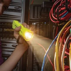 Pelican 3315CC Correct Color Flashlight | Intrinsically Safe -Flashlight Discount Store Pelican 3315CC Safety Certified Color Correct Flashlight 3