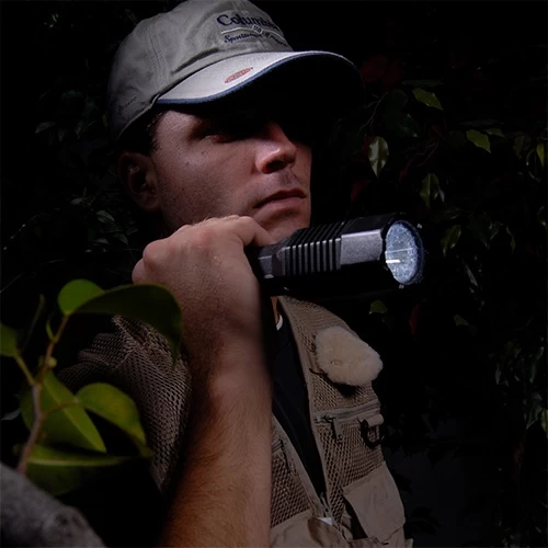 Pelican 7060 LED Rechargeable Flashlight | Authorized Distributor 6 Pelican 7060 LED Rechargeable Flashlight | Authorized Distributor - Image 4